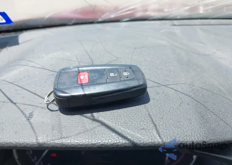 2024 Toyota Rav4 Xle z USA, uszkodzony, nr VIN 2T3W1RFV3RW331050